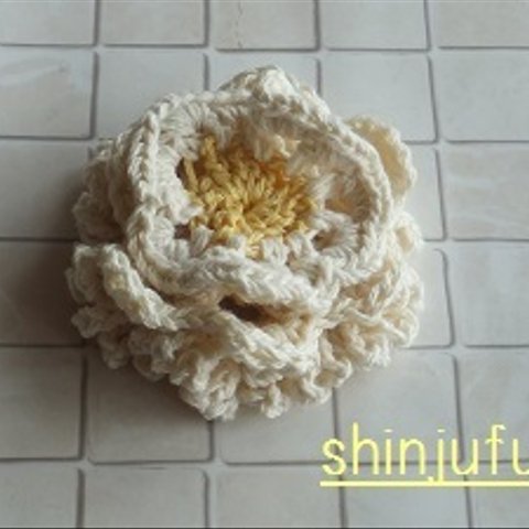 【Sold】お花畑のコサージュ12