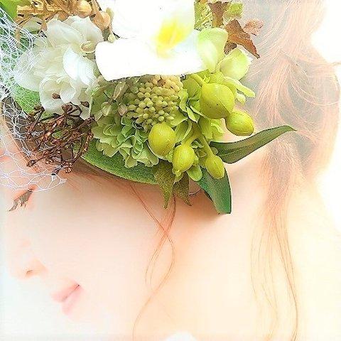 胡蝶蘭とダリア・紫陽花の和風トーク帽（ホワイト＆イエローグリーン）