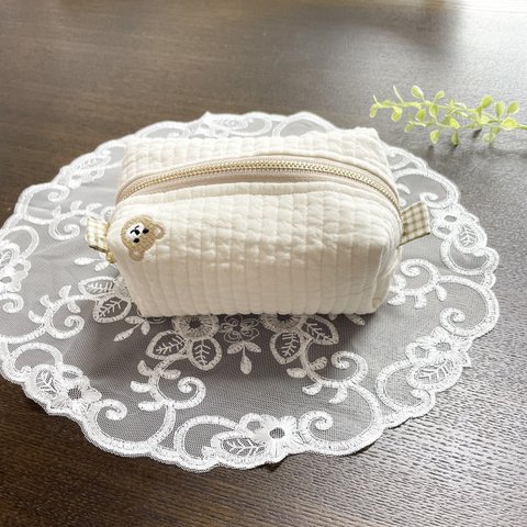 送料無料♡かわいいくま刺繍のヌビボックスポーチ✩︎⡱