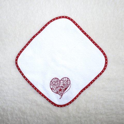 ❤️ハート❤️刺繍のハンカチタオル