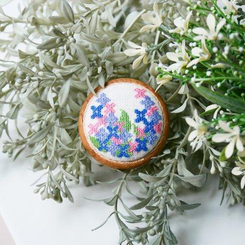 ライラック 刺繍くるみボタンブローチ/ヘアゴム plantsplanet リラの花