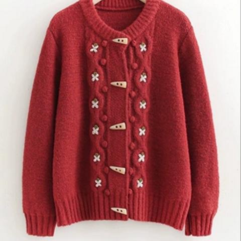新しい 牛角ボタン セーター コート 丸襟 刺繍 ニット セーター