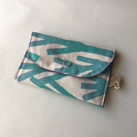 カードケース　北欧　kippis生地使用　内生地　ワインレッド☆マイナンバーカード　Card case using kippis fabric