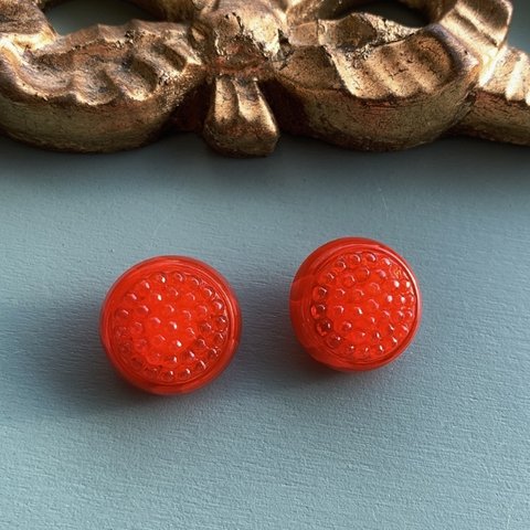 【1コずつ販売】#czech beads#チェコ#czech button 17㍉　tomato red 金具タイプ　大仏budda