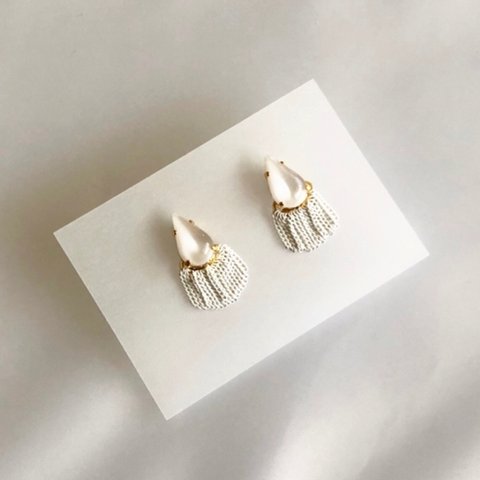 ヴィンテージグラスストーン×チェーン ピアス【White×white】