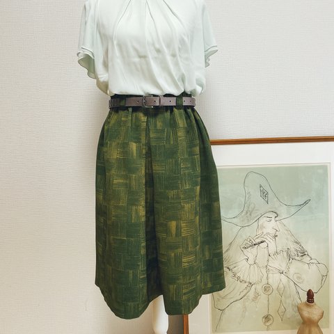 ［価格改定］深草色のボックスギャザースカート