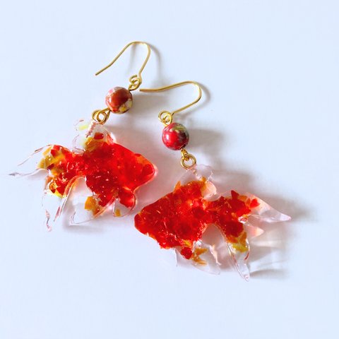 【ぷち夏祭り♪】琉球ガラスの金魚★耳飾り（赤）
