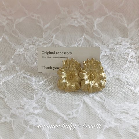 アレルギー対応✴︎再販♡matte gold flower♡ピアス