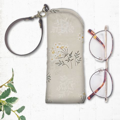 バッグに付けられる メガネケース レースフラワー 花柄 眼鏡ケース ストラップ付き ふんわり