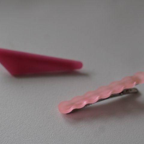 pink hair clip 2