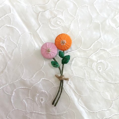 embroidery flower   お花のブローチ