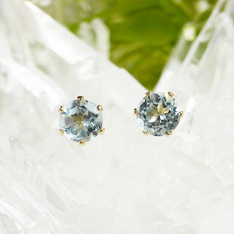 スカイブルートパーズ・ピアス　4mm（1ペア）