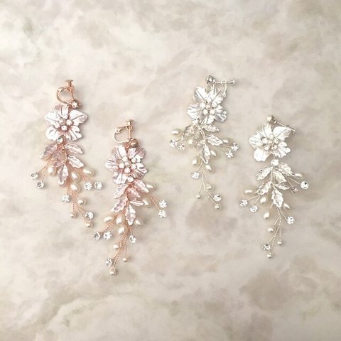 Natural wedding小枝アクセサリーイヤリング /ウエディングピアス ブライダルピアス 大ぶりブライダルイヤリング 結婚式 ウェディング ブライダル プレ花嫁 クレイを使用した白いお花