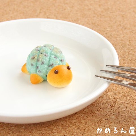 【７・８月の数量限定】チョコミントカメロンパンのマグネット