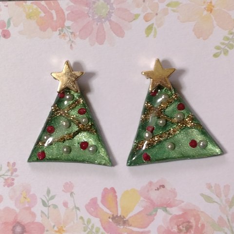 クリスマスツリー　イヤリングorピアス