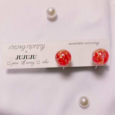 💐赤のスターフラワー×金箔💎樹脂イヤリング🌟