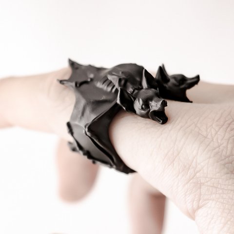 OBAKEDAZO” Twin head bat”/RING
