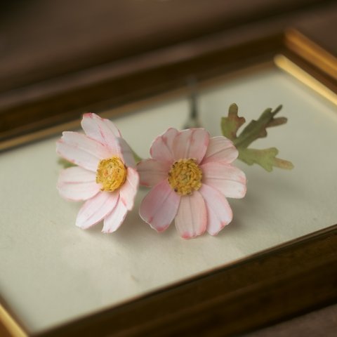 秋 の 布花 ピンク コスモス ブローチ