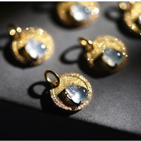 24-8 受注製作 ミニ 白氷 貔貅 k18金ゴールド ネックレス 天然 本翡翠 爪留め 天然ダイヤモンド