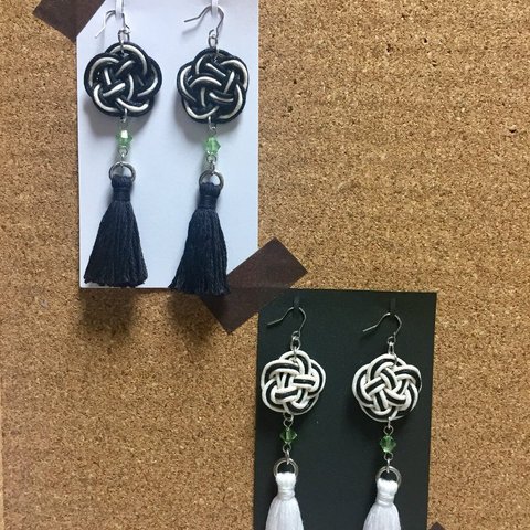 平梅結び×タッセルピアス