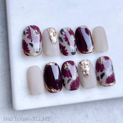 ボルドーネイル【ボタニカルフラワーnail】nailhousejillme ネイルチップ 成人式  ウェディング ブライダル ニュアンスネイル ミラーネイル　ボルドー 