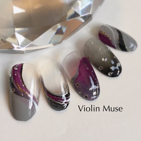   《Violin Muse》