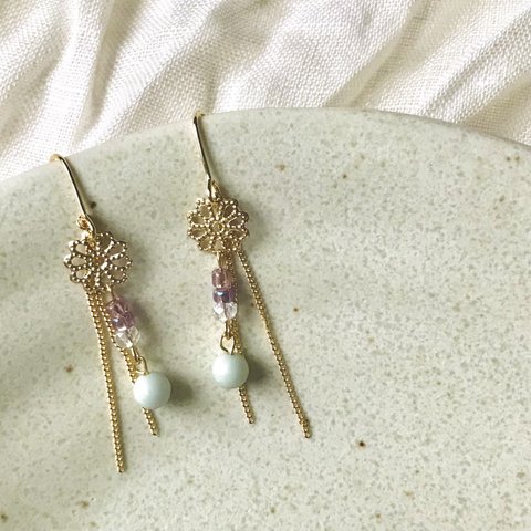 ゆれるピアス#6【花柄パーツ ロングピアス】