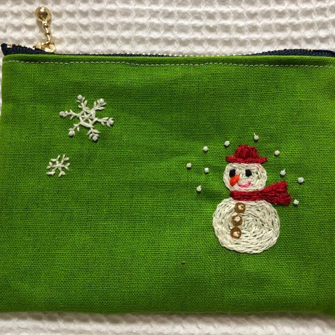 刺繍のファスナーポーチ☆クリスマス