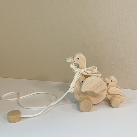 アヒルのプルトイ　木のおもちゃ　出産祝い　赤ちゃん　woodtoy