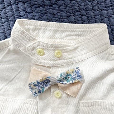 蝶ネクタイ ♛  cotton × flower （ blue × light beige ）ベビー キッズ 赤ちゃん 子供 男の子