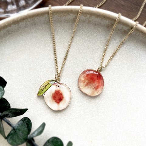 Peach necklace｜白桃ネックレス（どちらか備考欄にご記入下さい）フルーツ