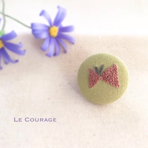 【mini】小さなチョウの刺繍ブローチ(オレンジ)