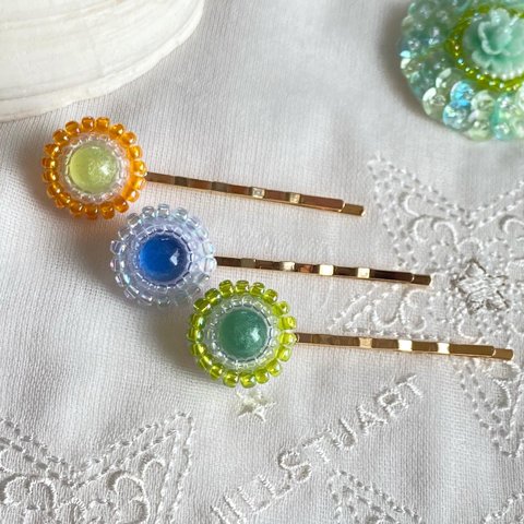 ⭐️ビーズ刺繍とレジンのヘアピン　3本　ハンドメイド　ヘアピン　ビーズ刺繍 