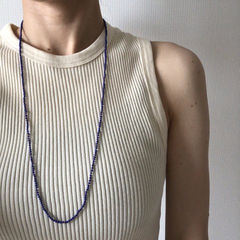 BLUE BEADS シルクコードロングネックレス