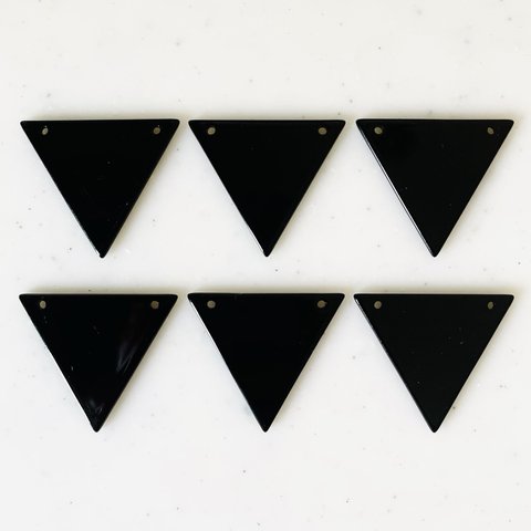 Black Triangle Pendant Tops