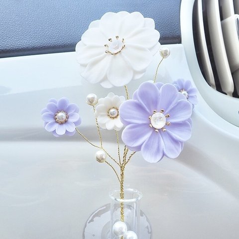 車内フラワーインテリア　花束シリーズ　ホワイト×パープル