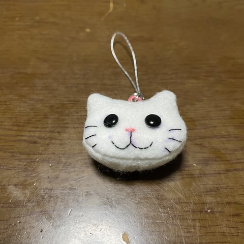 猫ちゃん　ハンドメイド　フェルトストラップ