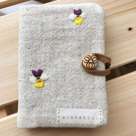 ビオラ刺繍カードケース