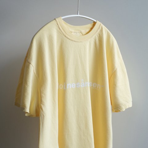 GW企画【〜5/6 送料無料❗️】ヴィンテージライクLOGO Tシャツ / ユニセックス / バター