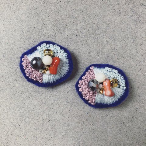coral×pink刺繍ピアス