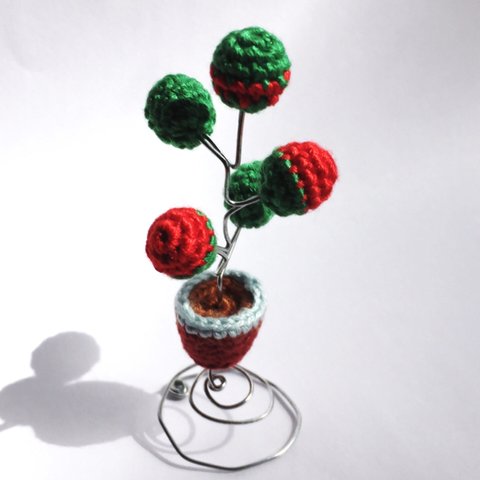 刺繍糸ボールのクリスマスツリー