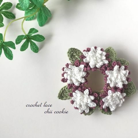 れんげ草の花冠のコサージュ(赤紫) *レース編み