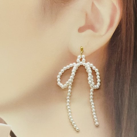 パールリボンピアス　⭐︎金属アレルギー対応