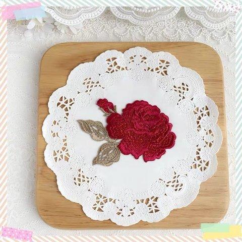 【2枚】赤い　薔薇　ローズ　アップリケ　モチーフ　ケミカルレース　手芸　刺繍　