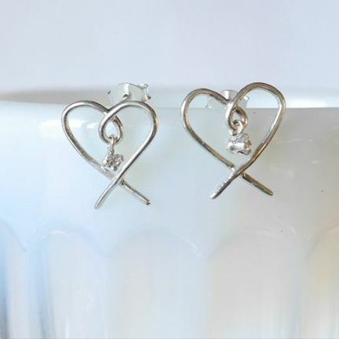 Heart Pierce(silver)ハート ピアス シルバー イヤリング★揺れる