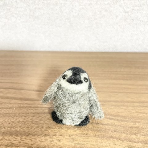 赤ちゃんペンギン　羊毛フェルト