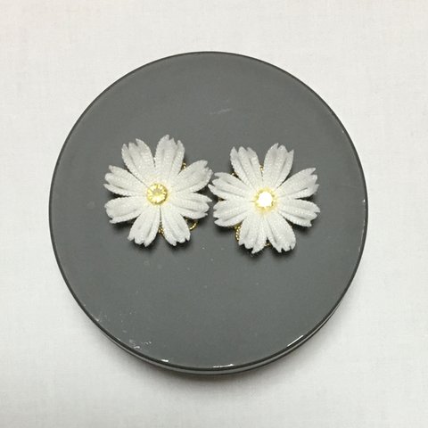 リネンの秋桜ピアス