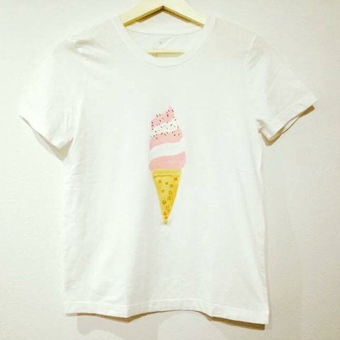 手描き大人Ｔシャツ ソフトクリーム