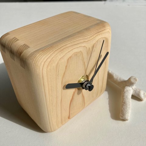 木製時計　キューブ（まる）　壁掛け時計　置き時計　おしゃれ　かっこいい　木製 ウッディ　桝