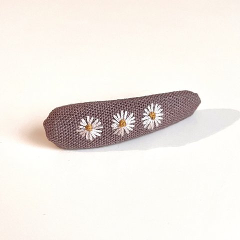 送料無料✨【刺繍】ぱっちんピン💐  刺繍　ヘアクリップ　ヘアピン　ベビー　キッズ　赤ちゃん　子ども　こども　子供　ドール　犬　ペット　お花